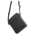 ΤΣΑΝΤΑΚΙ ΩΜΟΥ