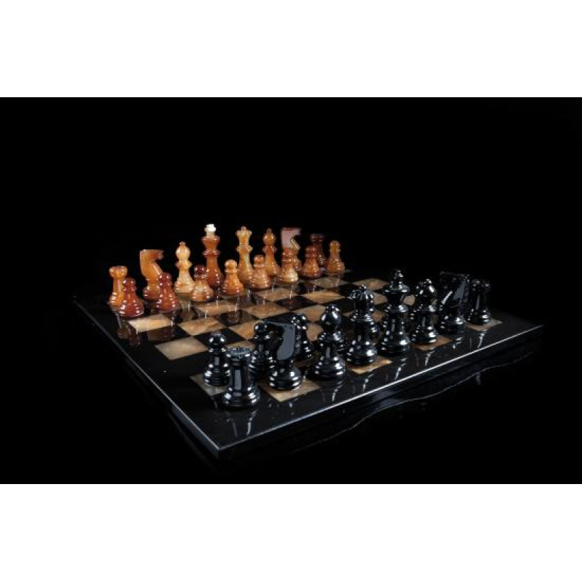 ΣΚΑΚΙΕΡΑ ΑΠΟ ΑΛΑΒΑΣΤΡΟ