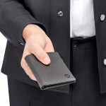 ΠΟΡΤΟΦΟΛΙ HUGO BOSS