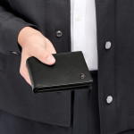 ΠΟΡΤΟΦΟΛΙ HUGO BOSS